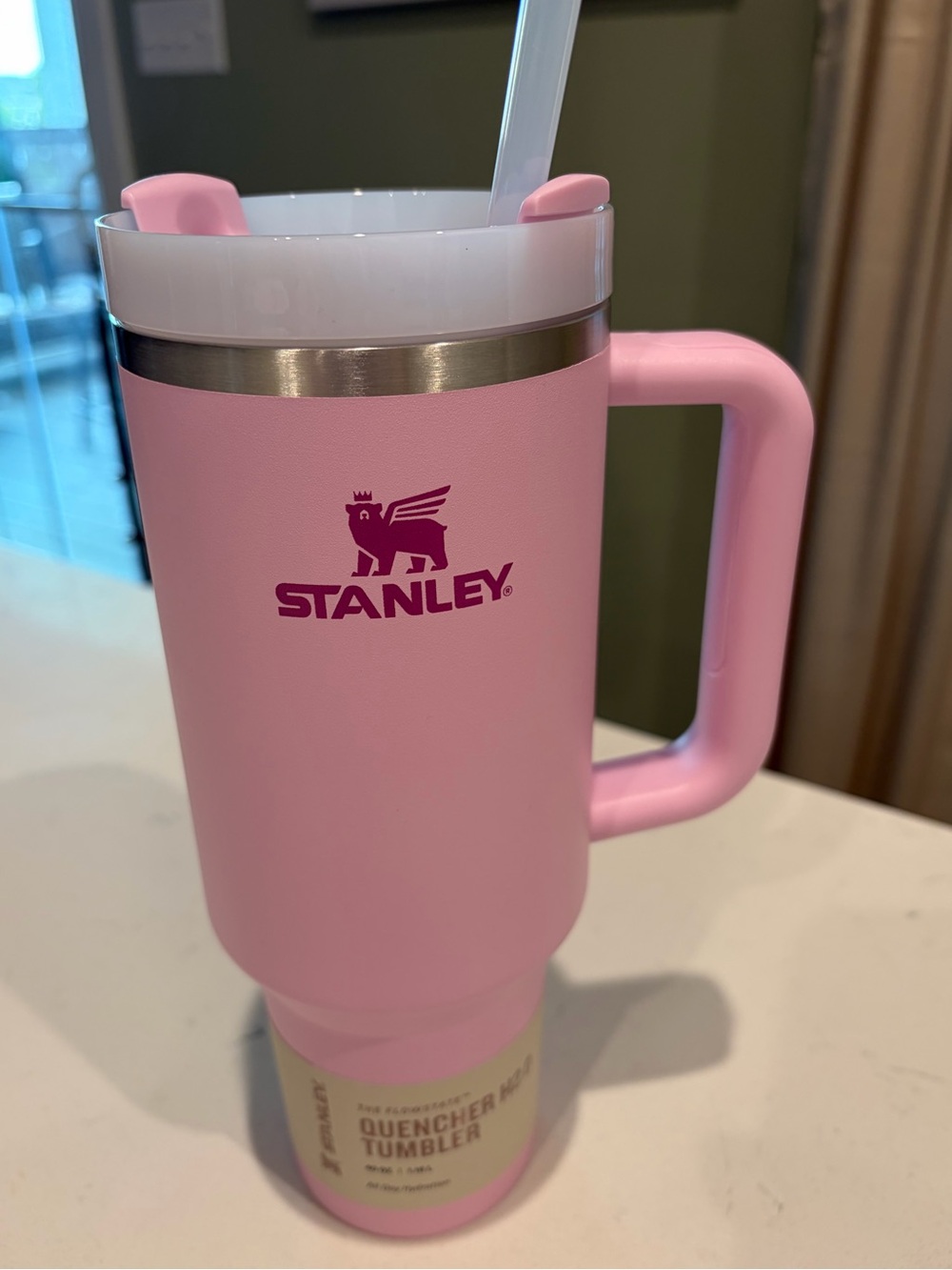 STANLEY QUENCHER TUMBLER H2O IN CHERRY BLOSSOM 40 OZ NWT!